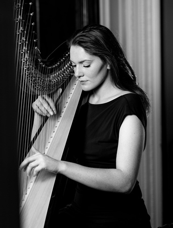Sophie Bowes harp photographs by Liz Bishop Photography011